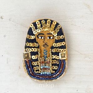 ナイルの夢 ツタンカーメン B ビーズ刺繍ブローチ