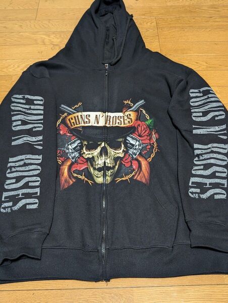 GUNS N ROSES/ビッグパーカー、ビッグシルエットパーカー/カラーBLACK/バックプリント有り
