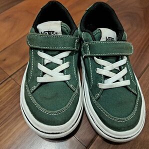 VANS キッズ スニーカー グリーン マジックテープ