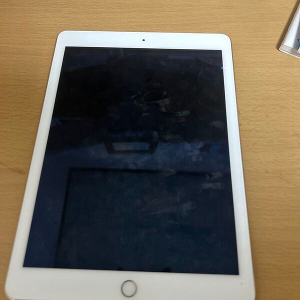 美品! Apple iPad AIR2 Wi-Fi 32GB ゴールド MP2G2J/A