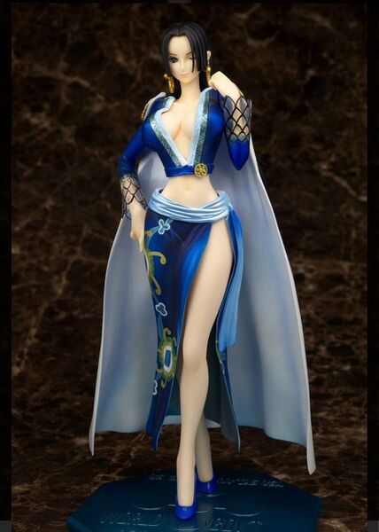 新品同様!ワンピース ボア・ハンコック P.O.P NEO-EX Ver.BLUE ONEPICE メガハウス フィギュア 女帝