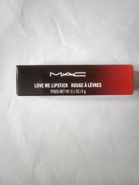 MAC LOVE ME LIPSTICK 427