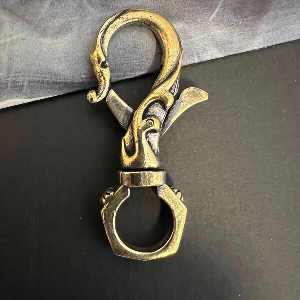 真鍮製ホルダーヘッド キーチェーンヘッド キーリング カラビナ キーフック キーホルダー アンティーク キーフック 回転式 真鍮