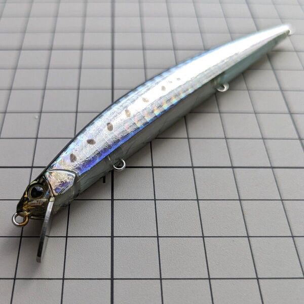 【美品】【廃盤】デュオ/タイドミノースリム105 HERETIC ヘルティック サーフ シーバス ヒラメ シンキングミノー