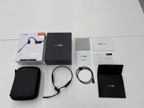 骨伝導イヤホン Open comm AfterShokz(black) ワイヤレスイヤホン