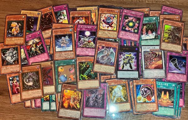 【日曜日まで割引】遊戯王カード 120枚 まとめ売り ノーマル、字レア スーパーレア以上多数含む