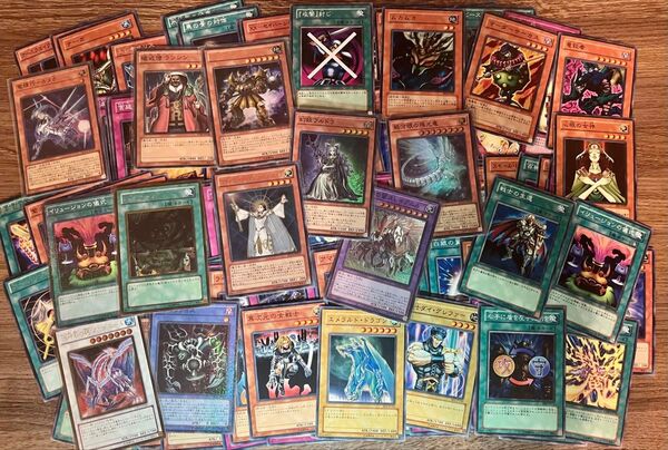 【日曜日まで割引】遊戯王カード 120枚 まとめ売り ノーマル、字レア スーパーレア以上多数含む