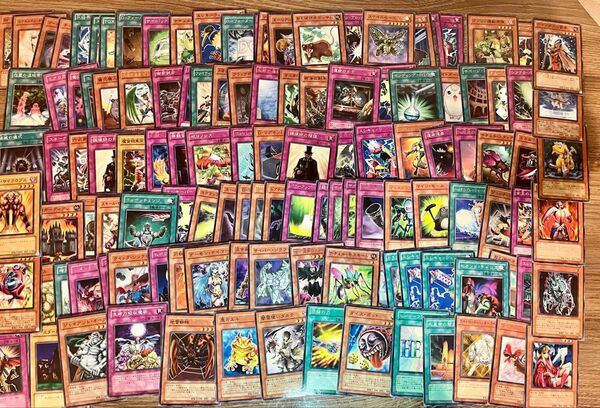 遊戯王カード まとめ売り ノーマル、字レア スーパーレア以上多数含む