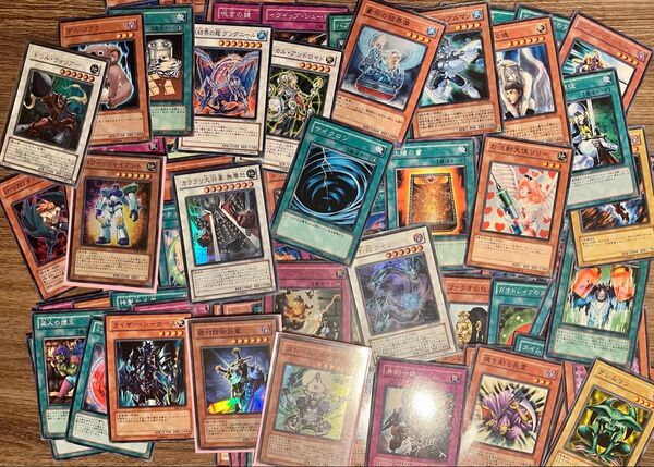 【日曜日まで割引】遊戯王カード 120枚 まとめ売り ノーマル、字レア スーパーレア以上多数含む