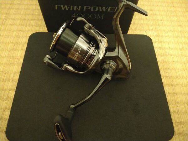シマノ 24 ツインパワー 4000M 美品