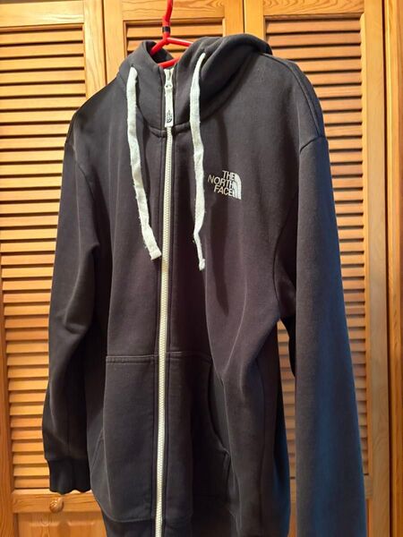 THE NORTH FACE ダークグレー フルジップパーカー