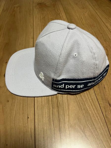 and per se アンパスィ キャップ