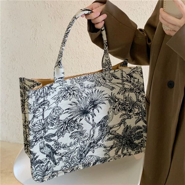 大容量 刺繍 ハンドバッグ ショルダーバッグ トートバッグ 丈夫