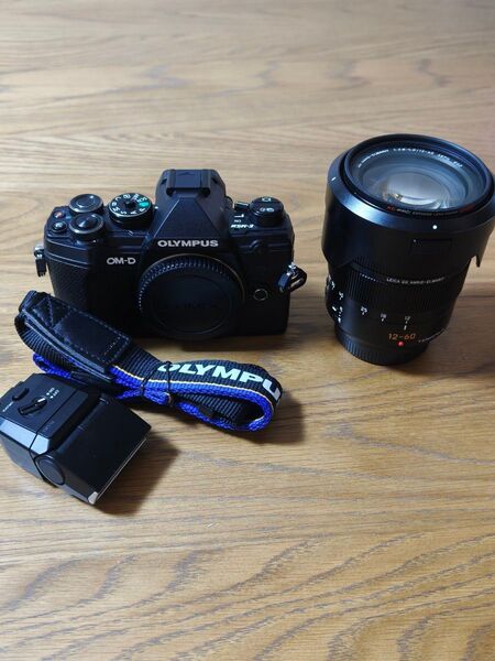 オリンパス e-m5 mark iii + leica 12-60mm セット