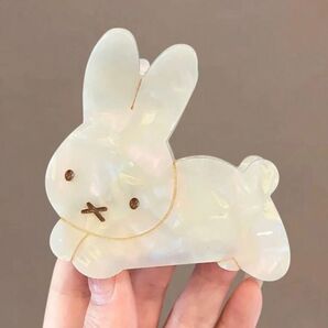 ミッフィー ディック・ブルーナ ダイカットヘアクリップ 白 マーブル 髪留め キャラクターグッズ 雑貨 可愛い マスコット うさぎ