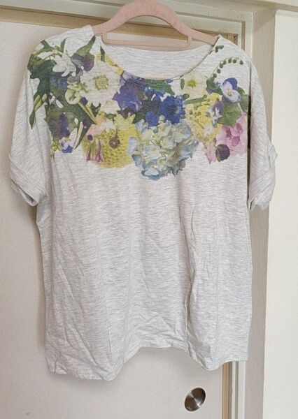 Tシャツ 半袖 トップス Mサイズ 花柄