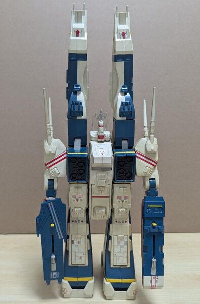 希少 タカトク 超時空要塞マクロス 1/3000 SDF-1 マクロス強攻型