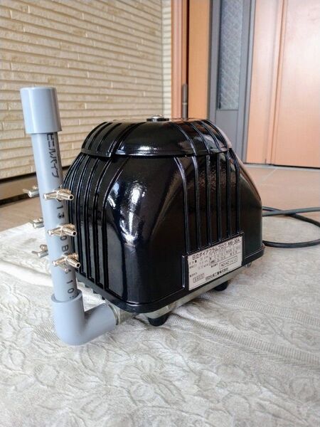 【日立(MB-30A)30L】432 分解掃除済み ダイアフラム エアポンプ ブロワ 浄化槽 6分岐管付き
