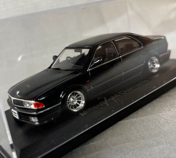 1/43 ミニカー 三菱 ディアマンテ 1990 ブラック 国産名車 ローダウンカスタム車 旧車 VIP車 4Dセダン