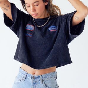 アングリッド エンブロイダリーダメージロゴTee
