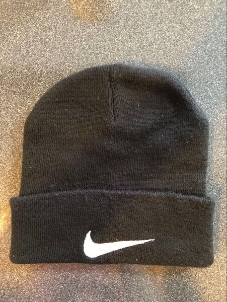90's 00's ナイキ ニット帽 ビーニー 帽子 ブラック ニットキャップ 黒 ロゴ キャップ NIKE archive 古着