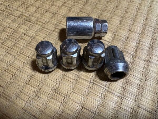 M12(1.5)ホイールロックナット【激安出品!】