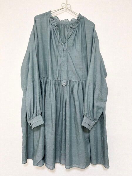 美品 yuni ウエストギャザーたっぷり フリル チュニック 透け感あり 2回着用