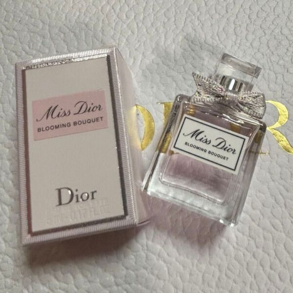 ミスディオール ブルーミングブーケ 香水 5ml ミニボトル サンプル Dior オードゥトワレ 試供品