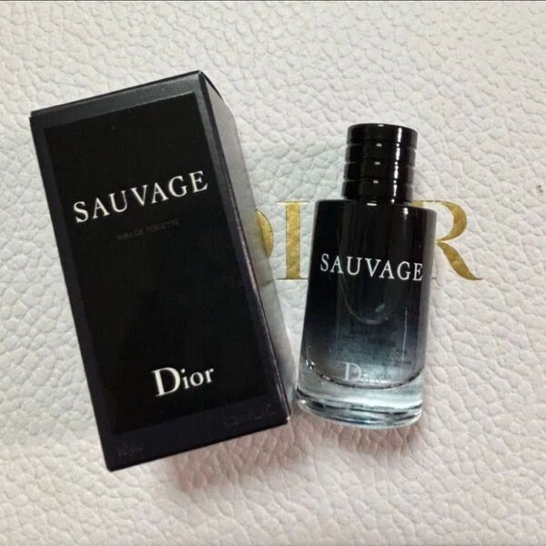ディオール ソヴァージュ オードゥトワレ ボトル 10ml 香水サンプル 新品ミニチュア Dior SAUVAGE