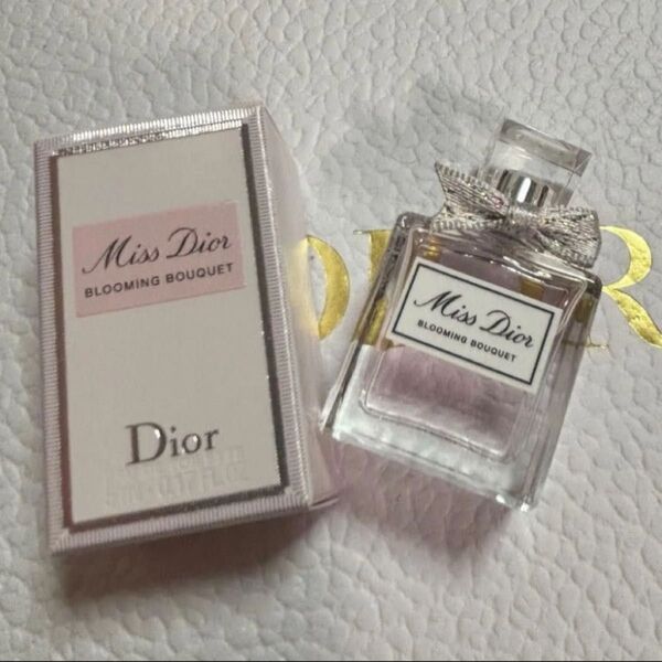ミスディオール ブルーミングブーケ 香水 5ml ミニボトル サンプル Dior オードゥトワレ 試供品