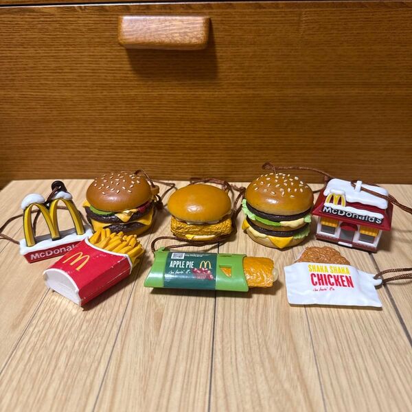 ハッピーセット マクドナルド ハンバーガー ポテト 他 計8個セット