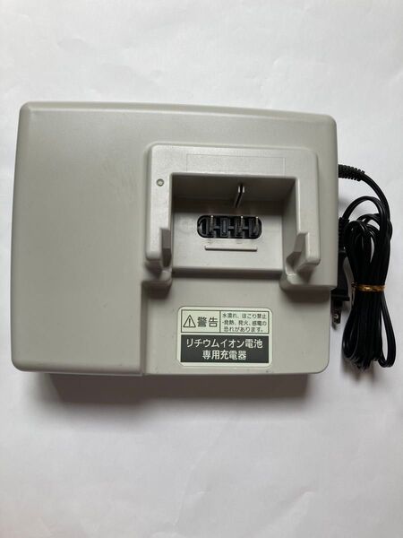 パナソニック Panasonic 電動自転車 バッテリー充電器 NKJ067