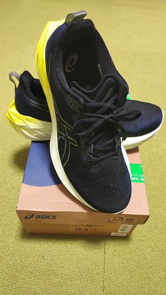美品 ASICS NOVABLAST4 26.5cm ワイド ブラック/イエロー