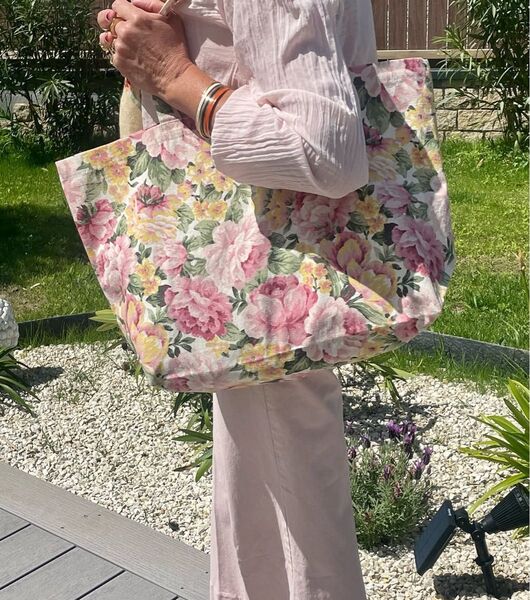 【新品未使用タグ付き】Sezane セザンヌ トートバッグ マザーズバッグ コットン 大容量 花柄