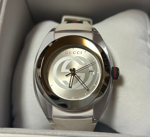 稼働品 GUCCI グッチ SYNC シンク 137.1 メンズ 腕時計 ホワイト