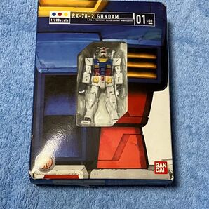 バンダイ 1/200 RX-78-2 ガンダム