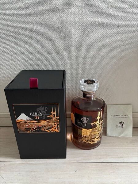 響21年 700mlアルコール分43%花鳥風月 意匠ボトル サントリー SUNTORY ウイスキー箱付き★冊子あり