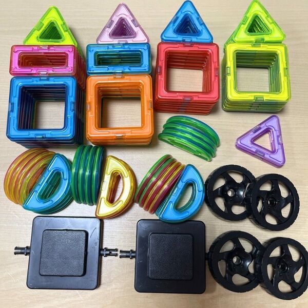 マグネットブロック 知育玩具 子供 中号 新品 プレゼント タイヤ カラフル おもちゃ 磁石 100P