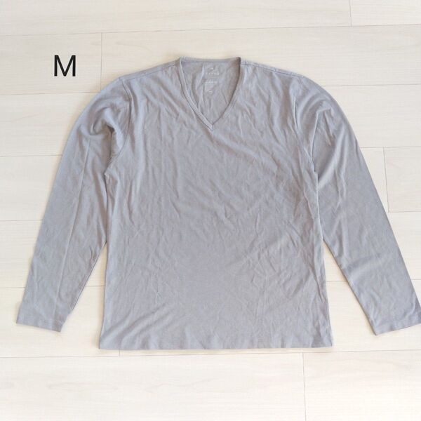 未使用 無印良品 MUJI オーガニックコットン 天竺 Vネック 長袖 Tシャツ Mサイズ ライトグレー