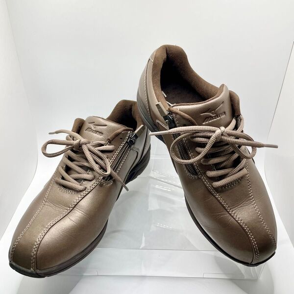 【美品】ミズノ ウォーキングシューズ インタークール MIZUNO 24.5cm
