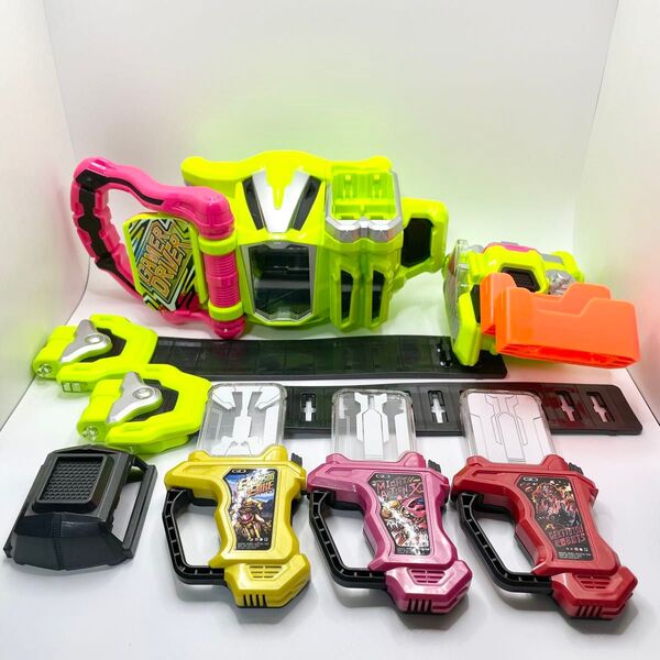 【美品】仮面ライダーエグゼイドDXゲーマードライバーDXガシャット