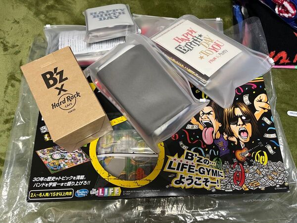 B'zPARTYファンクラブグッズ ライブタオル、ライブ限定ショッピングバッグ 歴代グリーティングカード