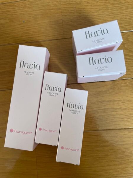 一部シール切れていますが未使用 フラビアモイスチャー5点セッ flavia