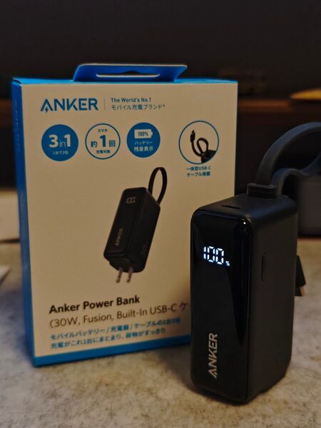 Anker Power Bank ( 30W、Fusion、Built in USB-C ゲーブル)