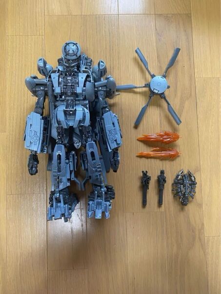 トランスフォーマー マスターピースムービー mpm13 ブラックアウト