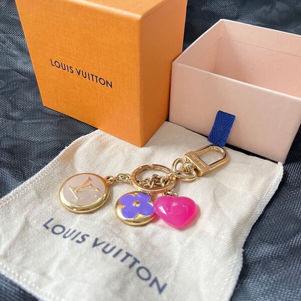 LOUIS VUITTON ルイヴィトン ポルトクレ LV エネーモード キーホルダー キーリング バッグチャーム 金 小物