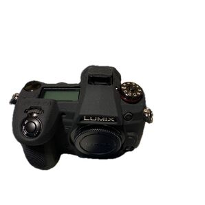 【美品】Panasonic LUMIX G9 本体のみ ボディ専用 TPUシリコンカメラバッグ カメラケース付 ★中古美品★