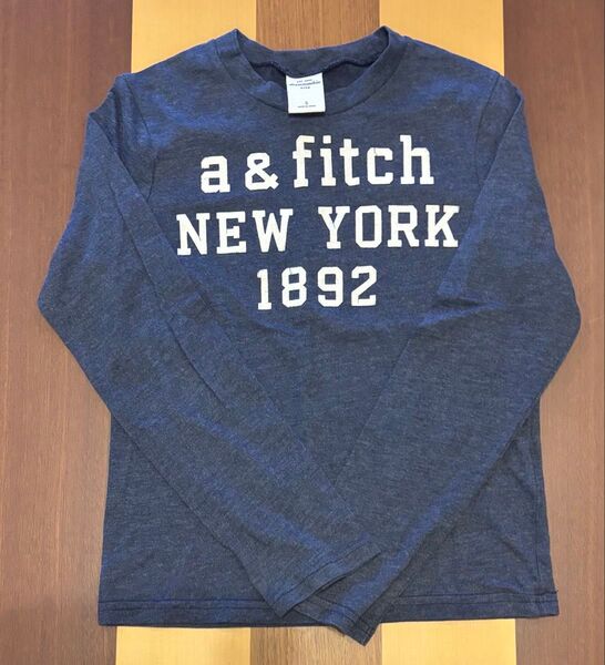 Abercrombie &Fitch アバクロ アップリケロゴ サイズ Sの 長袖 長袖Tシャツ S