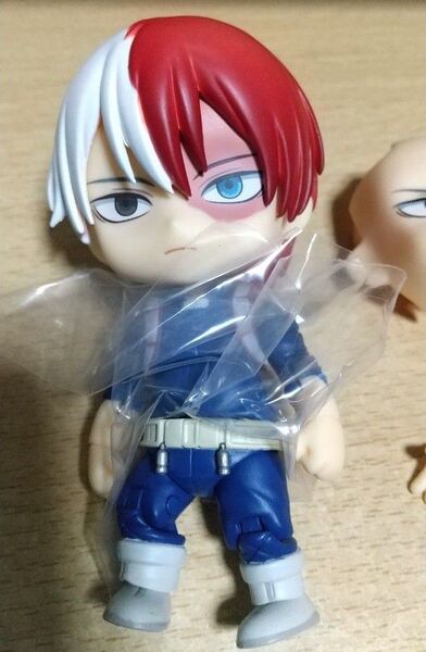 ねんどろいど 僕のヒーローアカデミア フィギュア 轟焦凍 ヒーローズ・エディション 顔パーツ1点欠損