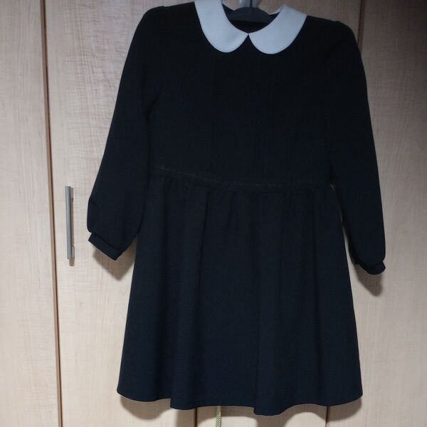 黒ワンピース 白襟 シンプル 130cm